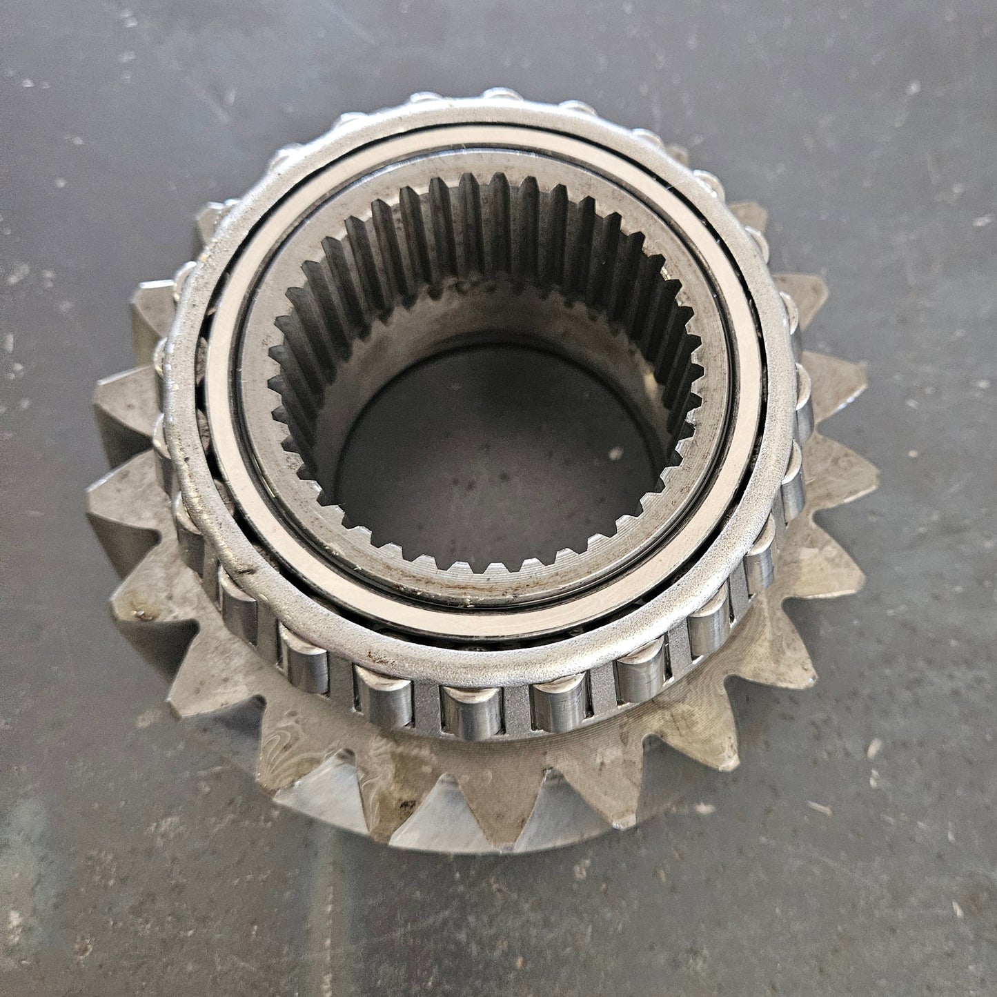 John Deere MFWD Drive Gear R72196 - USED