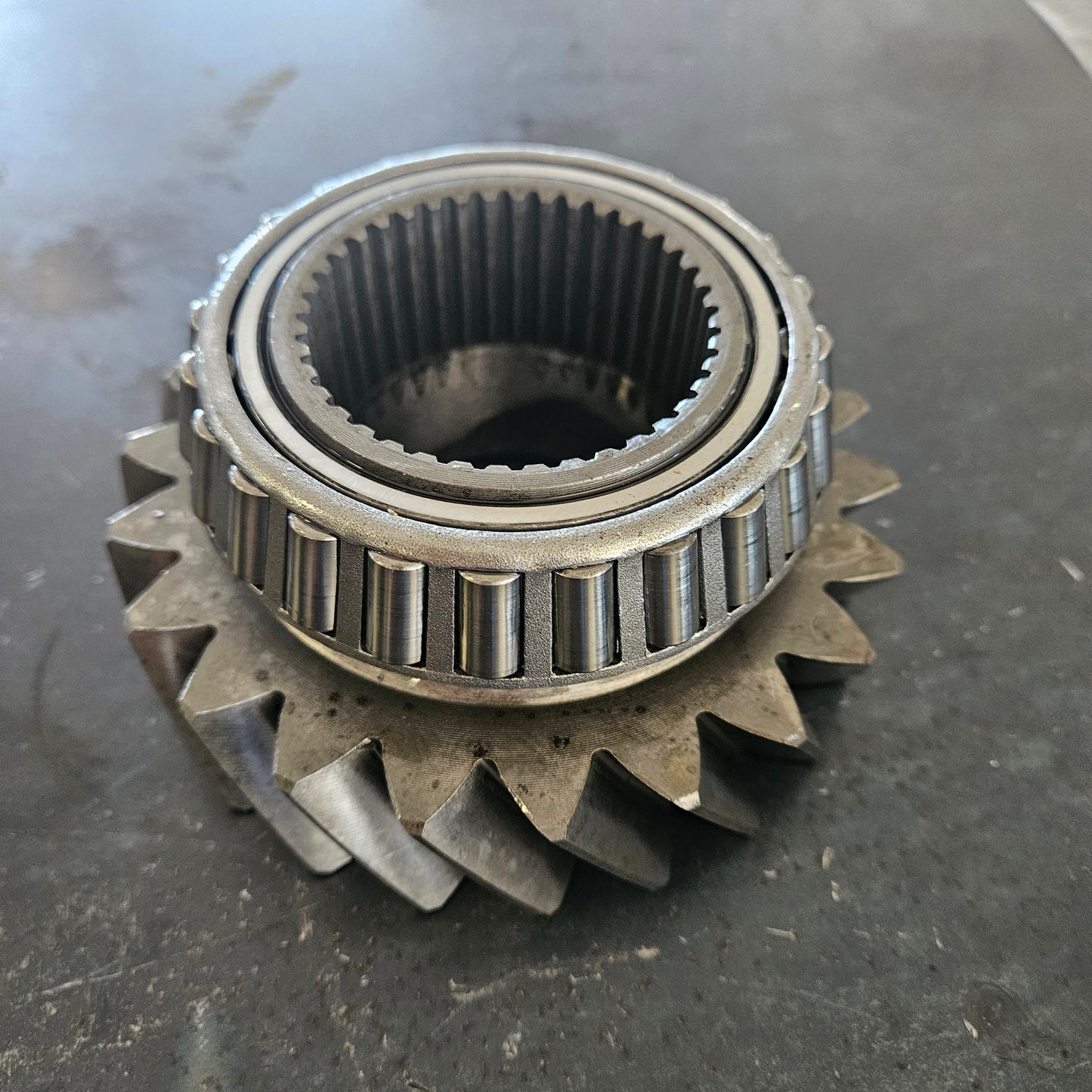 John Deere MFWD Drive Gear R72196 - USED