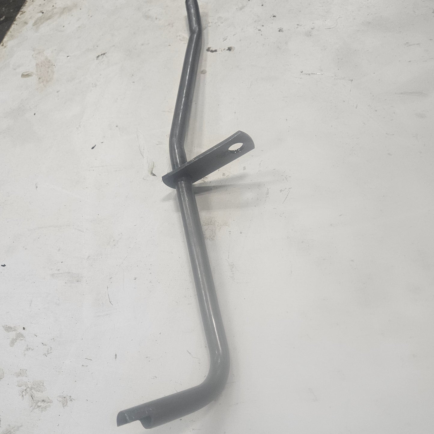 John Deere Tube RE12064 - USED