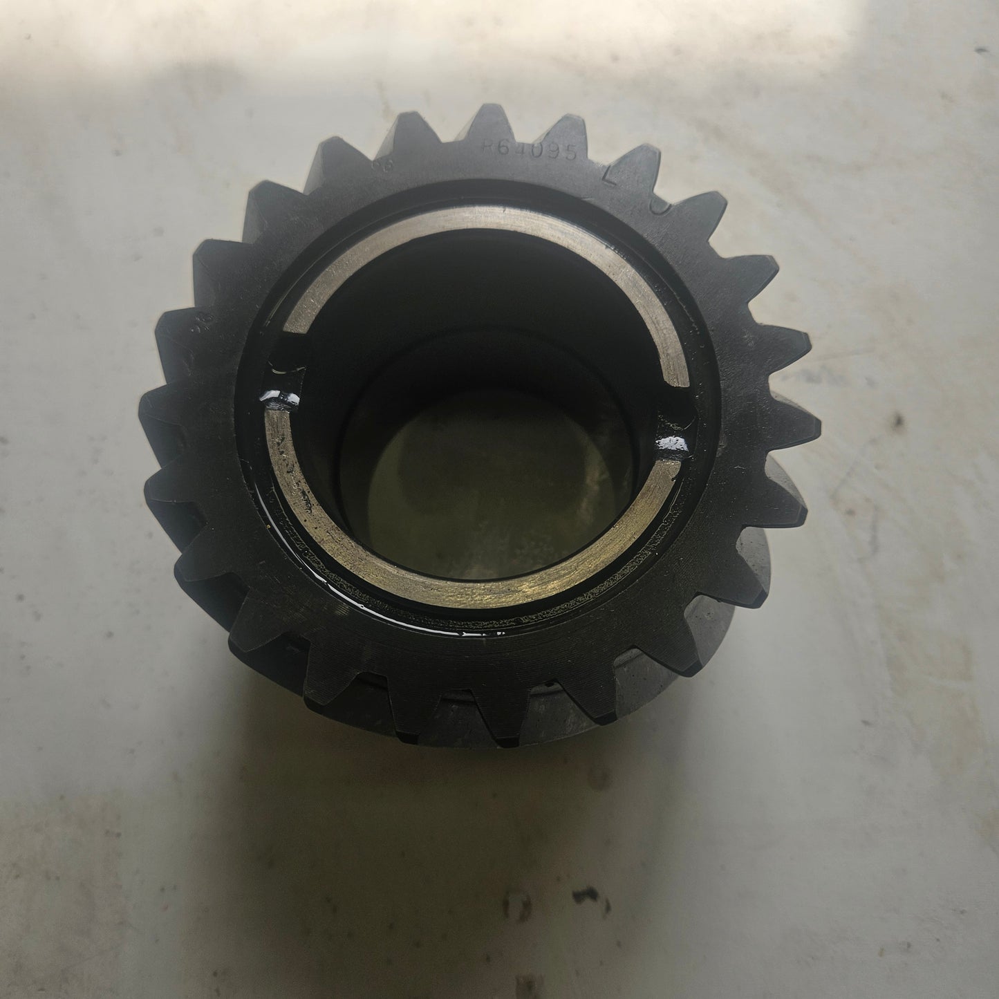 John Deere High Range Pinion R64095 - USED