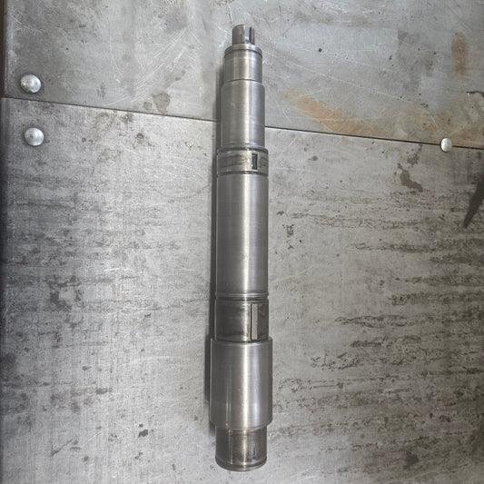 John Deere Top Shaft/Bare R69428 - USED
